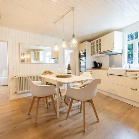 Апартаменты Holideis Zentrum Burgblick 3-zimmer-wohnung Моншау