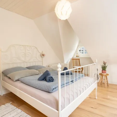 Апартаменты Holideis Zentrum Burgblick 3-zimmer-wohnung *